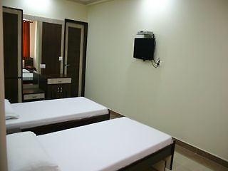 Hotel Tarun Dźajpur Zewnętrze zdjęcie